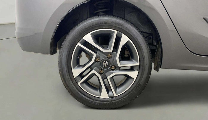 2020 Tata TIGOR XZA PLUS PETROL, Petrol, Automatic, 18,520 km, Right Rear Wheel