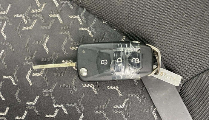 2022 Tata Tiago XZ PLUS PETROL, Petrol, Manual, 30,230 km, Key Close Up