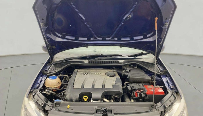 2014 Volkswagen Vento COMFORTLINE DIESEL 1.6, Diesel, Manual, 64,907 km, Open Bonet