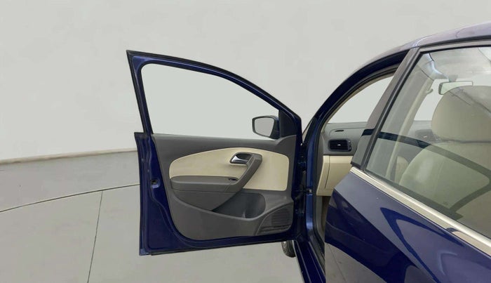 2014 Volkswagen Vento COMFORTLINE DIESEL 1.6, Diesel, Manual, 64,907 km, LHS Front Door