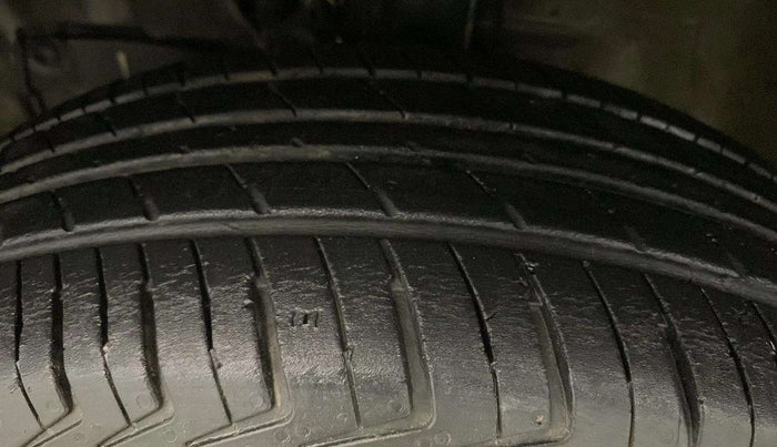 2022 Maruti New Wagon-R LXI CNG 1.0, CNG, Manual, 41,866 km, Left Front Tyre Tread