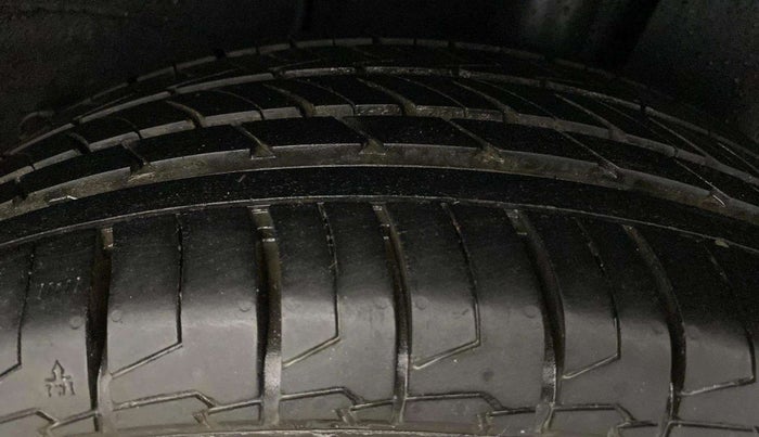 2021 Tata ALTROZ XT PETROL, Petrol, Manual, 73,360 km, Left Rear Tyre Tread