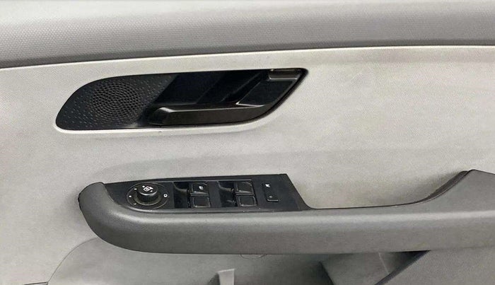 2021 Tata ALTROZ XT PETROL, Petrol, Manual, 73,360 km, Driver Side Door Panels Control