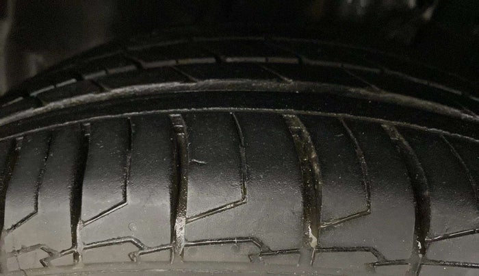 2021 Tata ALTROZ XT PETROL, Petrol, Manual, 73,360 km, Left Front Tyre Tread