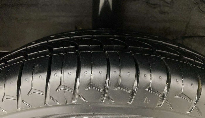 2019 Hyundai NEW SANTRO ERA, Petrol, Manual, 62,879 km, Right Rear Tyre Tread