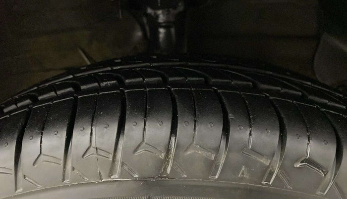 2019 Hyundai NEW SANTRO ERA, Petrol, Manual, 62,879 km, Right Front Tyre Tread