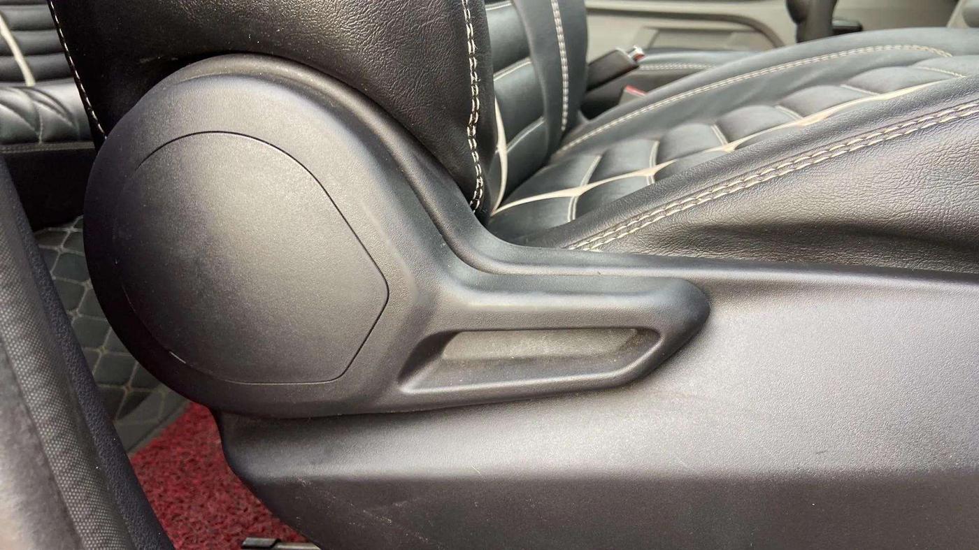 2022 Tata Tiago XE PETROL, Petrol, Manual, 25,488 km, Driver Side Adjustment Panel