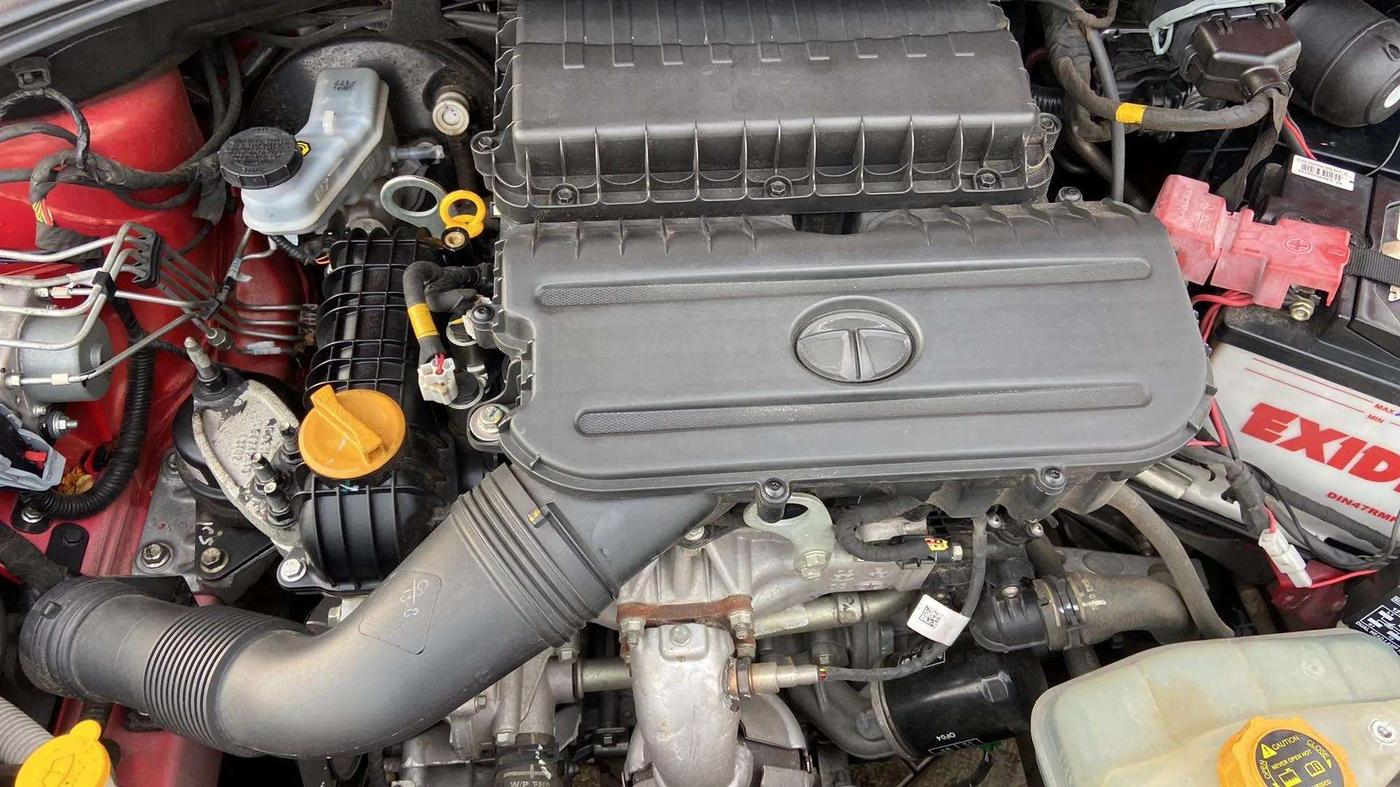 2022 Tata Tiago XE PETROL, Petrol, Manual, 25,488 km, Open Bonet