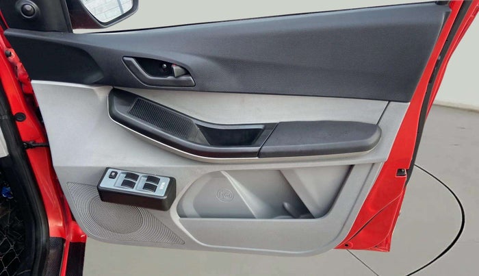 2022 Tata Tiago XE PETROL, Petrol, Manual, 25,488 km, Driver Side Door Panels Control