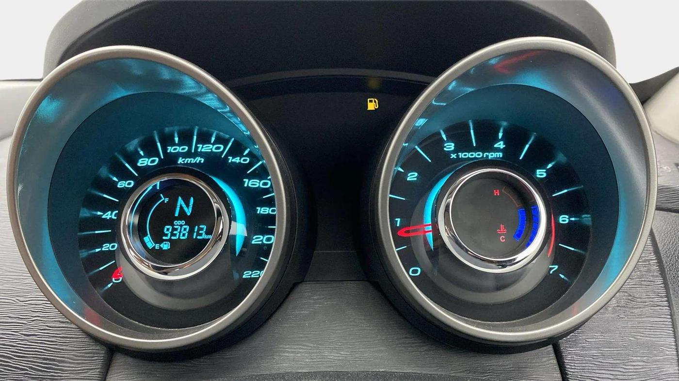 2020 Mahindra XUV500 W9, Diesel, Manual, 93,888 km, Odometer Image