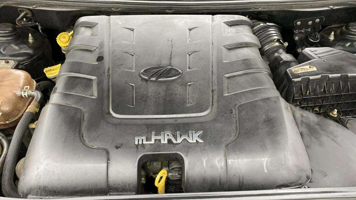 2020 Mahindra XUV500 W9, Diesel, Manual, 93,888 km, Engine View
