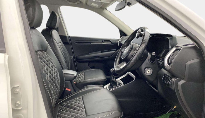 2023 KIA SONET HTK PLUS 1.2 PETROL MT, Petrol, Manual, 17,053 km, Right Side Front Door Cabin