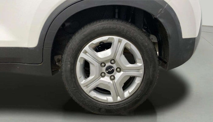 2023 KIA SONET HTK PLUS 1.2 PETROL MT, Petrol, Manual, 17,053 km, Left Rear Wheel