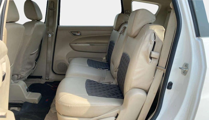 2017 Maruti Ertiga VXI, Petrol, Manual, 32,491 km, Right Side Rear Door Cabin