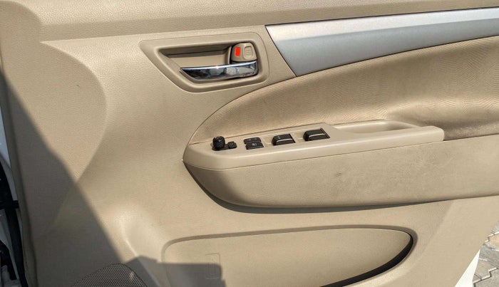 2017 Maruti Ertiga VXI, Petrol, Manual, 32,491 km, Driver Side Door Panels Control