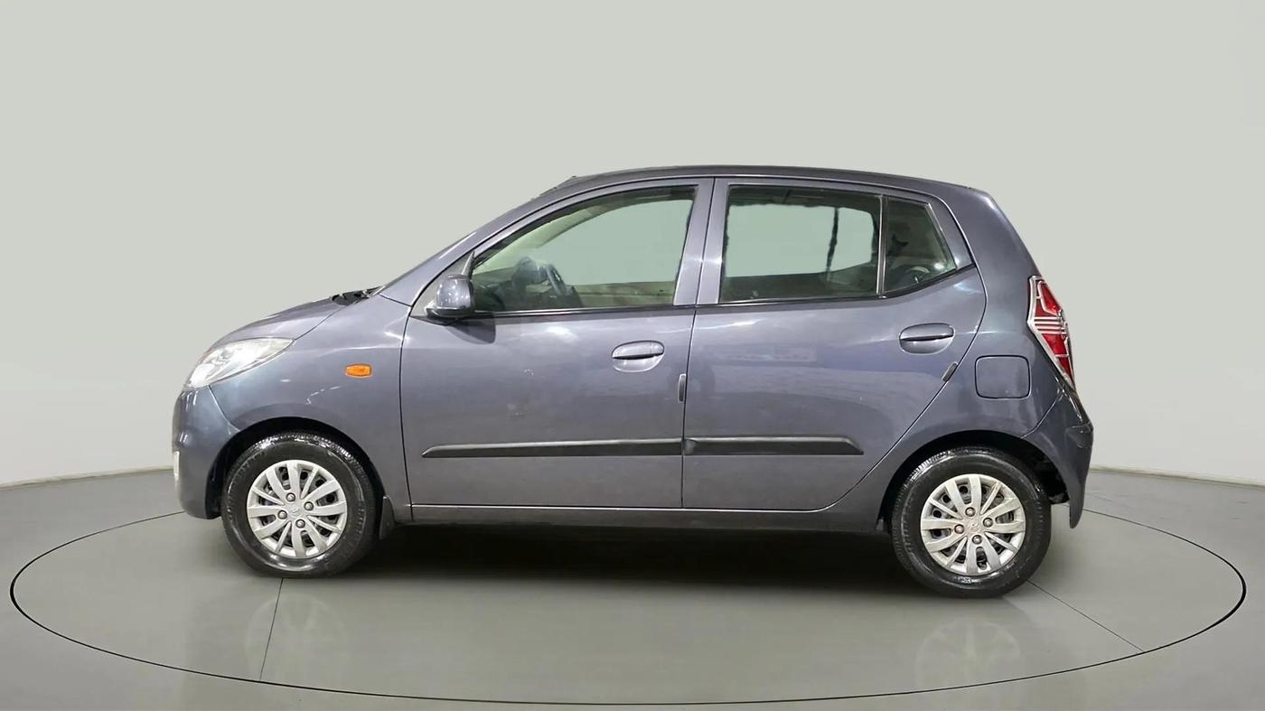 2016 Hyundai i10 SPORTZ 1.1, Petrol, Manual, 53,717 km, Left Side