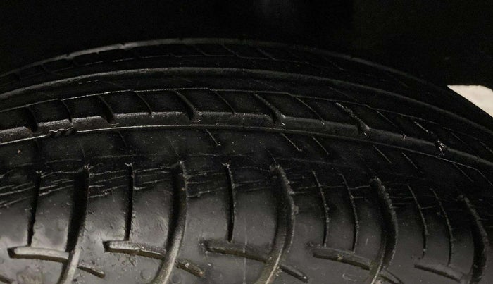 2018 Maruti Baleno DELTA PETROL 1.2, Petrol, Manual, 23,957 km, Left Rear Tyre Tread