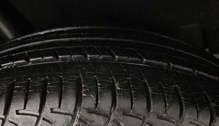 2018 Maruti Baleno DELTA PETROL 1.2, Petrol, Manual, 23,957 km, Right Rear Tyre Tread