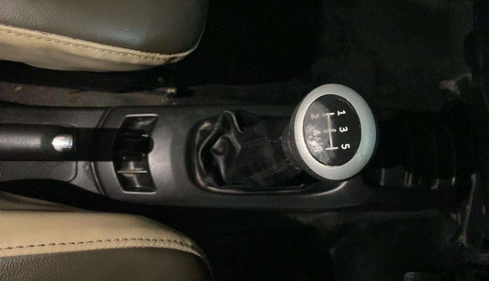 2013 Maruti Wagon R 1.0 VXI, Petrol, Manual, 87,459 km, Gear Lever