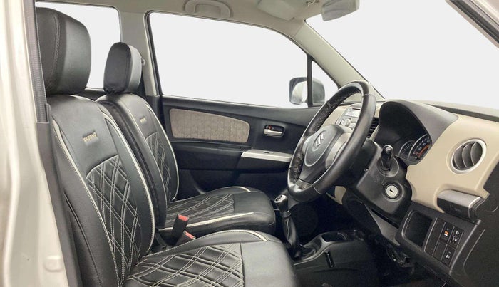 2016 Maruti Wagon R 1.0 VXI, Petrol, Manual, 43,505 km, Right Side Front Door Cabin