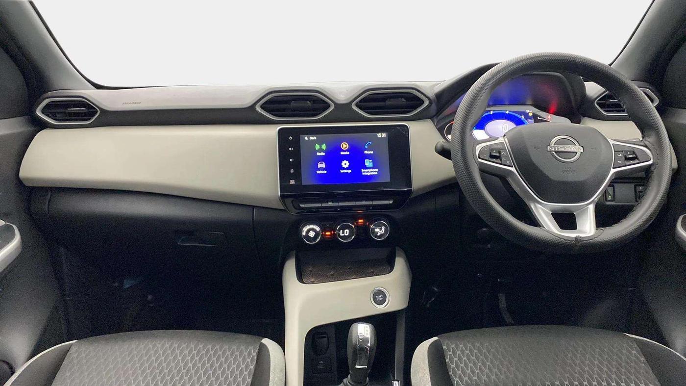 2024 Nissan MAGNITE XV AMT EZ Shift DT, Petrol, Automatic, 8,439 km, Dashboard