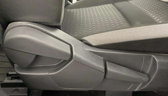 2024 Nissan MAGNITE XV AMT EZ Shift DT, Petrol, Automatic, 8,269 km, Driver Side Adjustment Panel