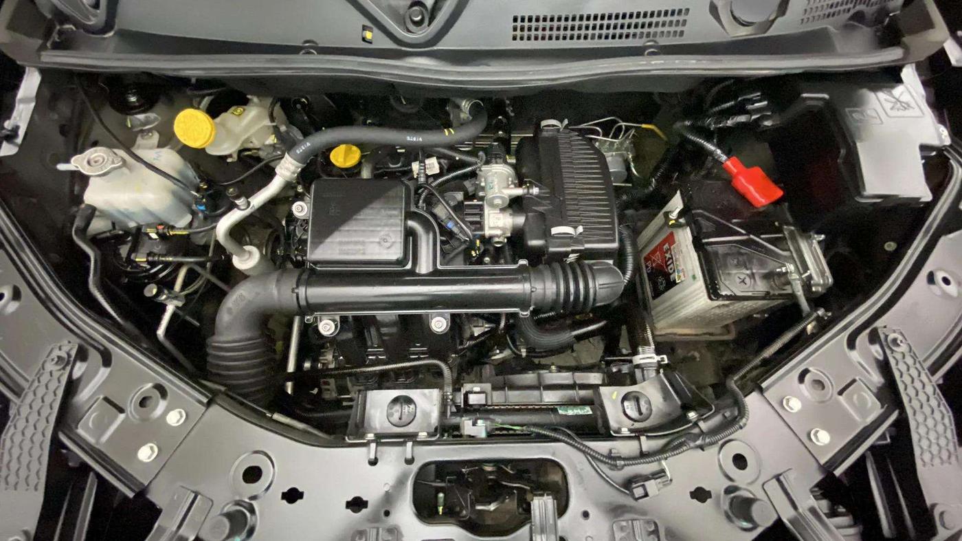 2024 Nissan MAGNITE XV AMT EZ Shift DT, Petrol, Automatic, 8,439 km, Engine View