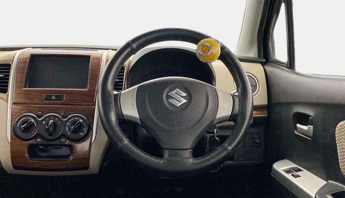 2017 Maruti Wagon R 1.0 LXI, Petrol, Manual, 29,463 km, Steering Wheel Close Up