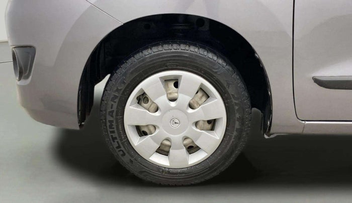 2017 Maruti Wagon R 1.0 LXI, Petrol, Manual, 29,463 km, Left Front Wheel