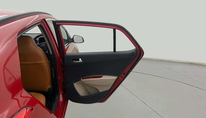 2017 Hyundai Grand i10 SPORTZ (O) AT 1.2 KAPPA VTVT, Petrol, Automatic, 60,153 km, RHS Rear Door