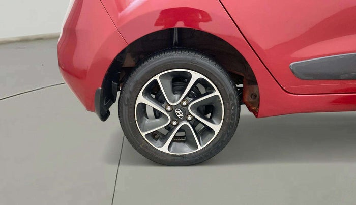 2017 Hyundai Grand i10 SPORTZ (O) AT 1.2 KAPPA VTVT, Petrol, Automatic, 60,153 km, Right Rear Wheel