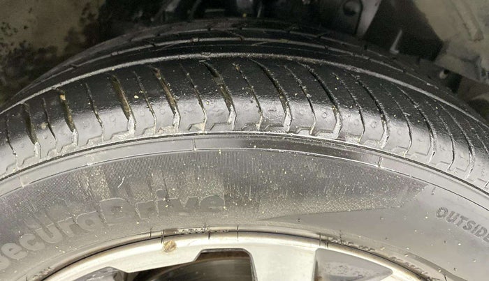 2017 Honda WR-V 1.2L I-VTEC VX MT, Petrol, Manual, 55,633 km, Right Front Tyre Tread