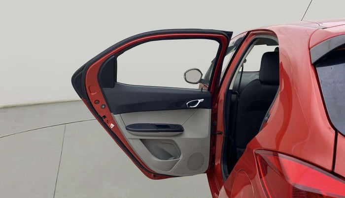 2017 Tata Tiago XZ PETROL, Petrol, Manual, 12,469 km, LHS Rear Door