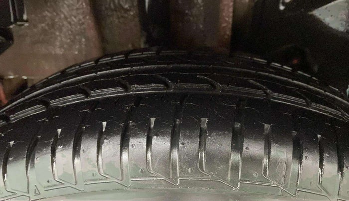2017 Tata Tiago XZ PETROL, Petrol, Manual, 12,469 km, Right Rear Tyre Tread