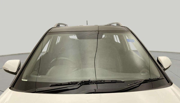 2016 Hyundai Creta E PLUS 1.6 PETROL, CNG, Manual, 39,068 km, Front Windshield