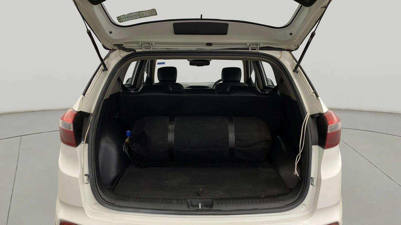 2016 Hyundai Creta E PLUS 1.6 PETROL, CNG, Manual, 39,068 km, Boot Open Zoomed View