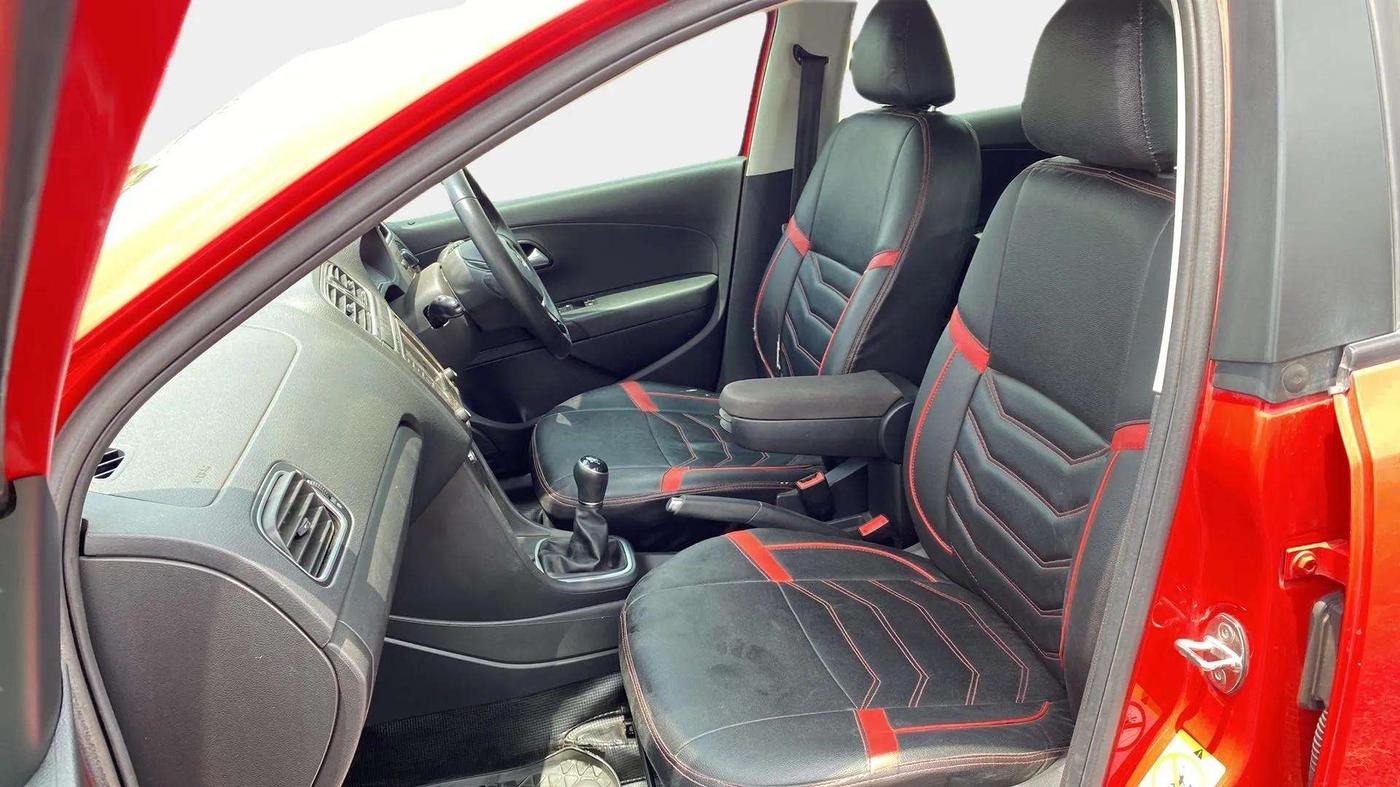 2021 Volkswagen Polo HIGHLINE PLUS 1.0, Petrol, Manual, 26,537 km, Right Side Front Door Cabin