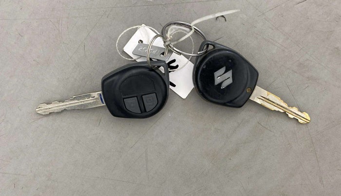2014 Maruti Swift Dzire VXI, Petrol, Manual, 43,336 km, Key Close Up