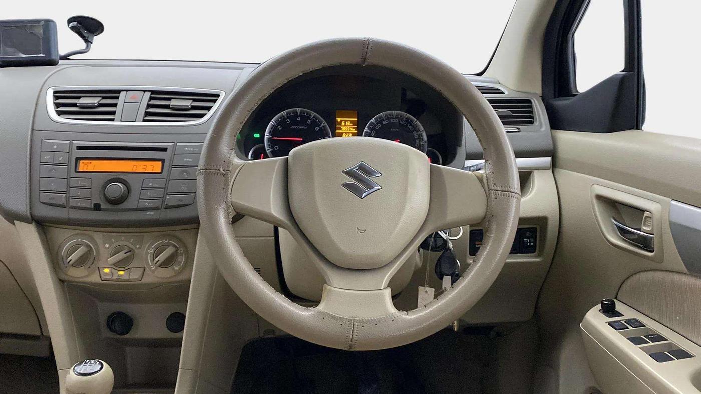 2013 Maruti Ertiga VXI CNG, CNG, Manual, 78,699 km, Steering Wheel Close Up