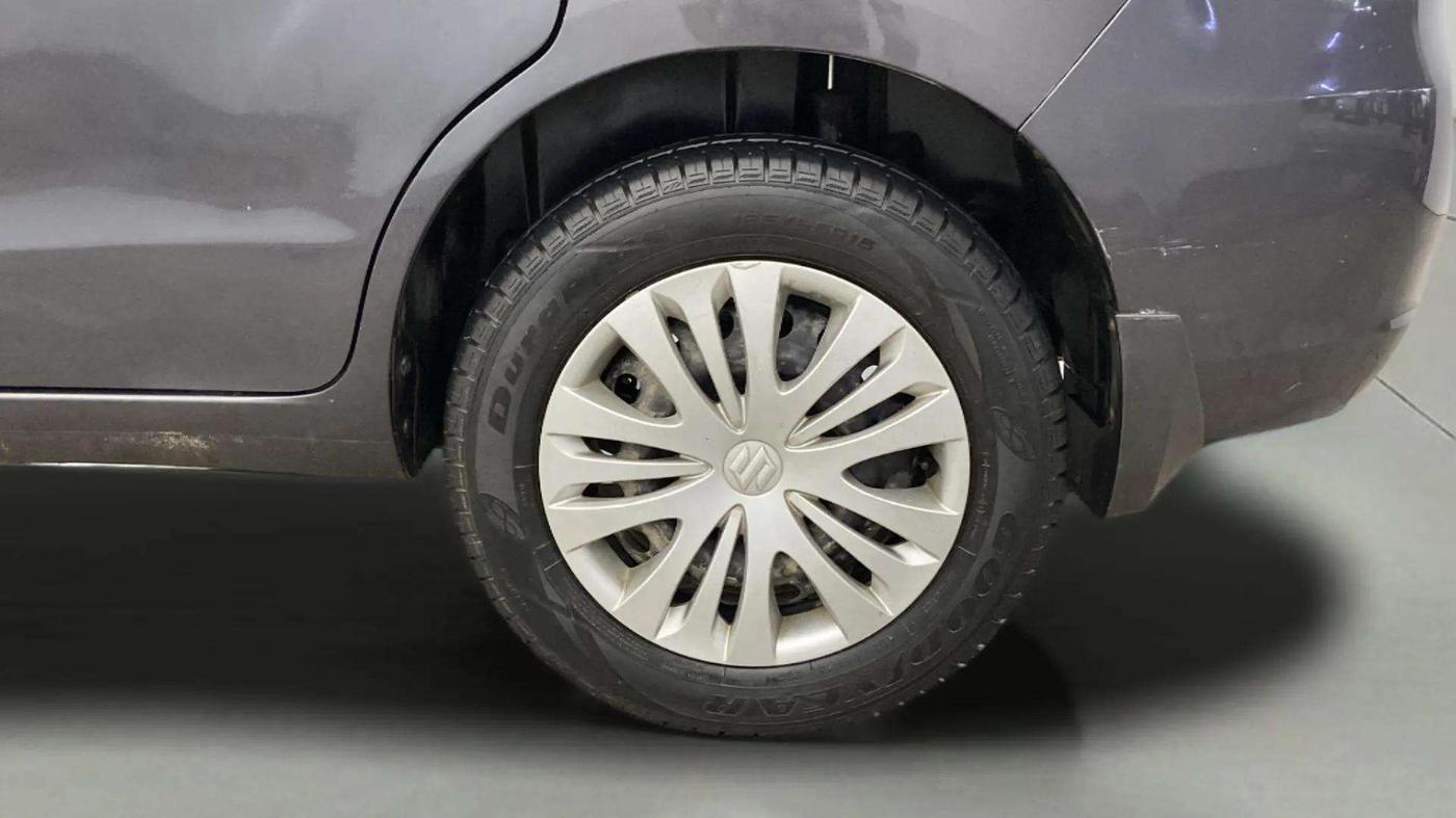 2013 Maruti Ertiga VXI CNG, CNG, Manual, 78,699 km, Left Rear Wheel