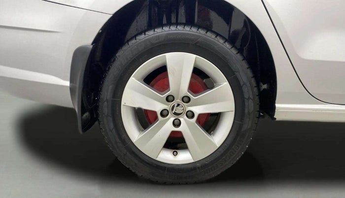 2021 Skoda Rapid 1.0 AMBITION TSI MT, Petrol, Manual, 67,934 km, Right Rear Wheel