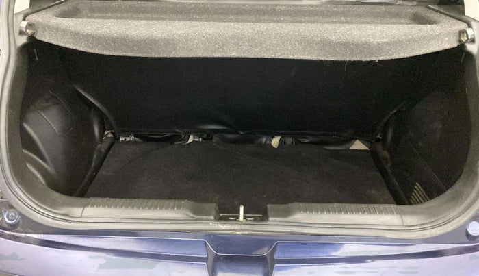 2018 Maruti Swift VXI, Petrol, Manual, 62,516 km, Boot Inside