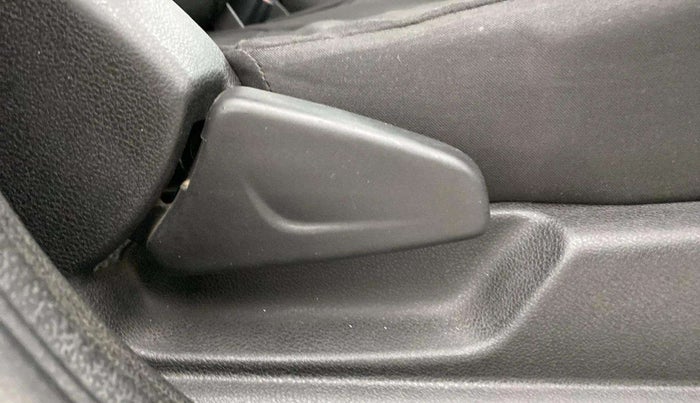 2018 Renault Kwid RXL, Petrol, Manual, 67,211 km, Driver Side Adjustment Panel