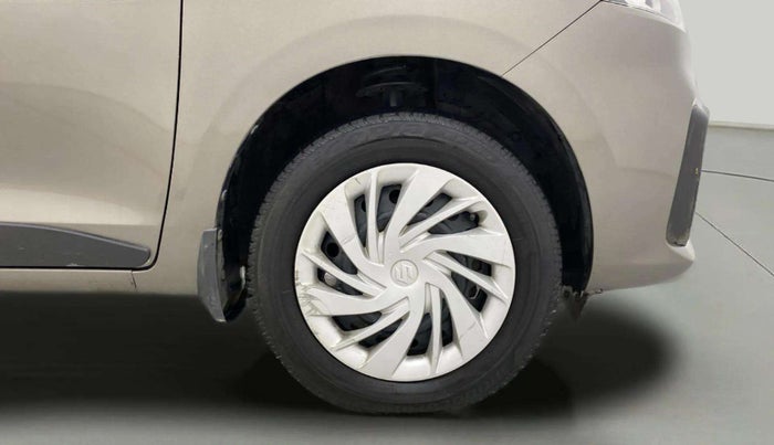 2022 Maruti Ertiga VXI SHVS, Petrol, Manual, 74,371 km, Right Front Wheel