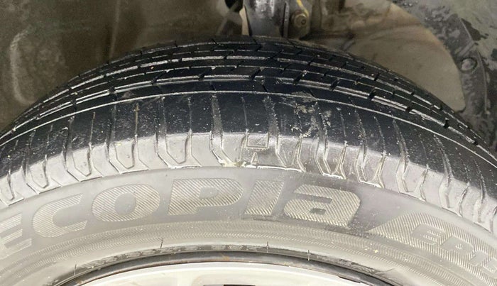 2022 Maruti Ertiga VXI SHVS, Petrol, Manual, 74,371 km, Right Front Tyre Tread
