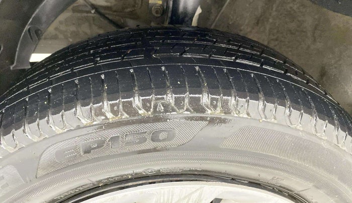 2022 Maruti Ertiga VXI SHVS, Petrol, Manual, 74,371 km, Left Front Tyre Tread