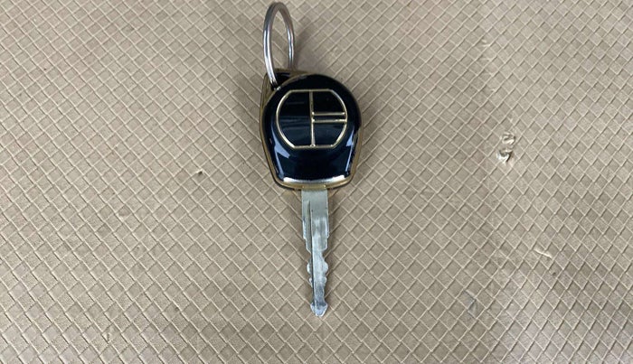 2022 Maruti Ertiga VXI SHVS, Petrol, Manual, 74,371 km, Key Close Up