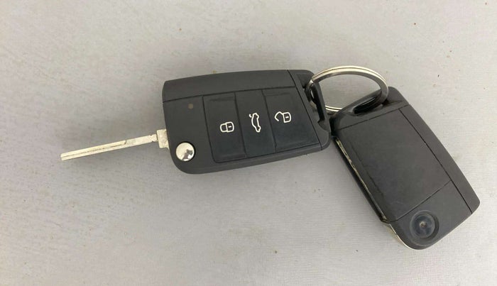 2021 Skoda KUSHAQ AMBITION 1.0L TSI AT, Petrol, Automatic, 40,632 km, Key Close Up