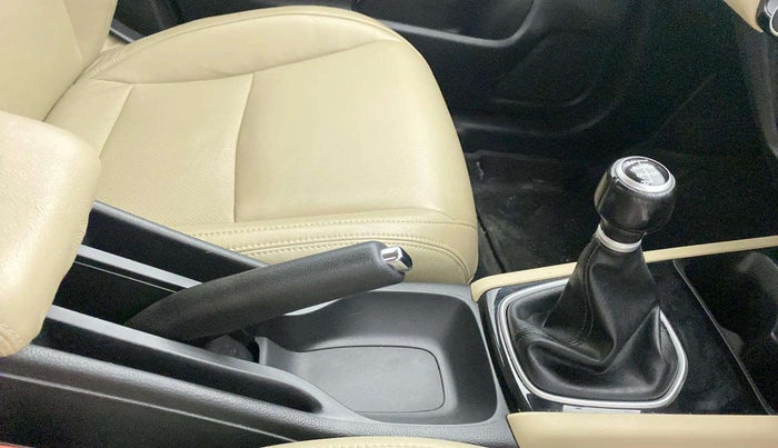 2022 Honda City 1.5L I-VTEC VX, Petrol, Manual, 39,548 km, Gear Lever