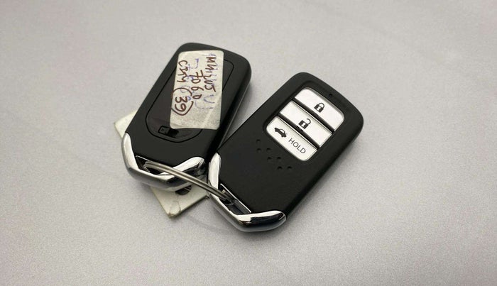 2022 Honda City 1.5L I-VTEC VX, Petrol, Manual, 39,548 km, Key Close Up